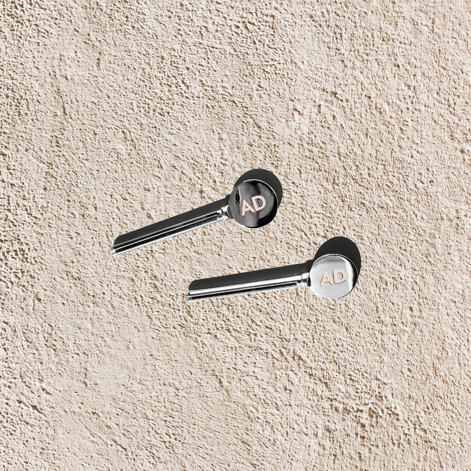 Tube Key